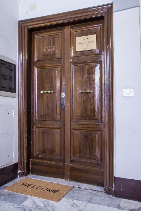Nazionale Palace Suites Roma Exterior foto