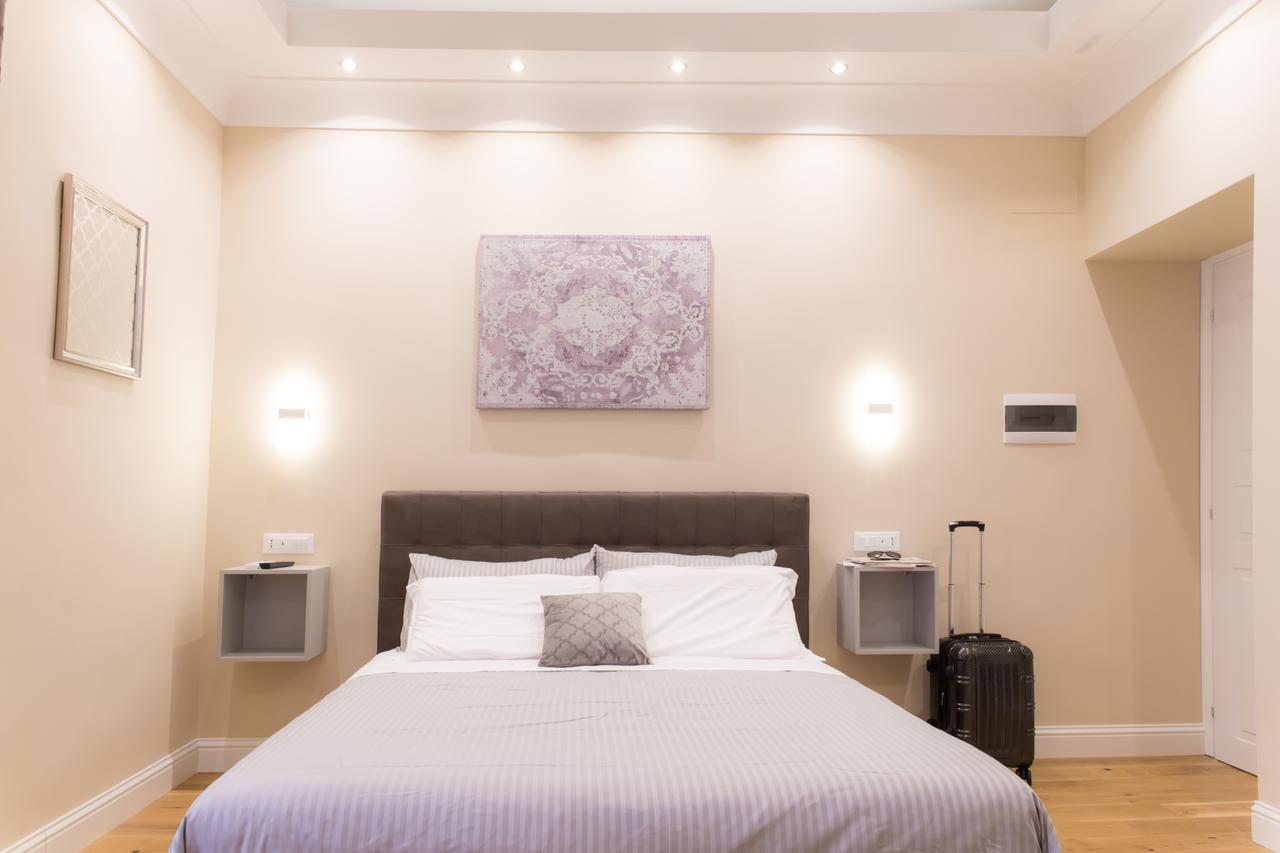 Nazionale Palace Suites Roma Exterior foto