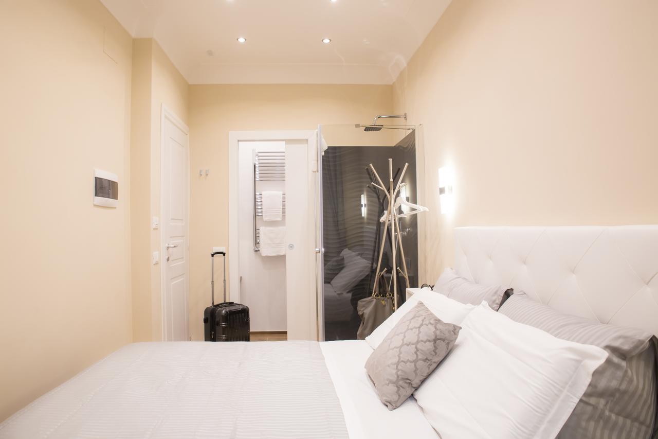 Nazionale Palace Suites Roma Exterior foto
